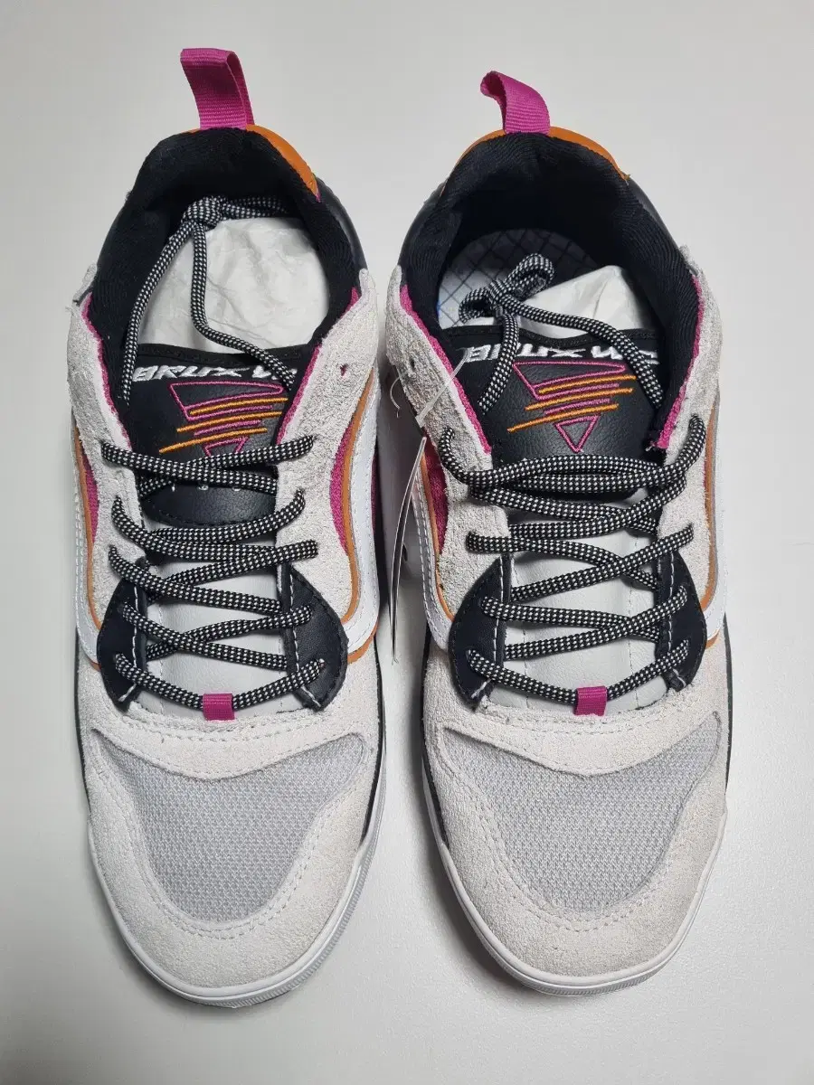 Vans sneakers running shoes